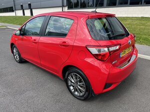 Toyota Yaris 1.5 Yaris Icon Hybrid Vvt-i Cvt 5dr