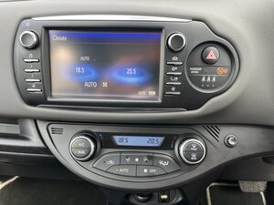 Toyota Yaris 1.5 Yaris Icon Hybrid Vvt-i Cvt 5dr