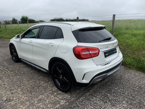 Mercedes-Benz GLA 2.1 Gla 220 Amg Line Premium Cdi 4matic Auto 5dr