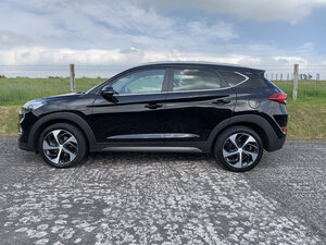 Hyundai Tucson 2.0 Tucson Premium BLUE Drive 2WD CRDI 5dr