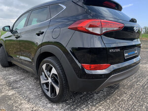 Hyundai Tucson 2.0 Tucson Premium BLUE Drive 2WD CRDI 5dr