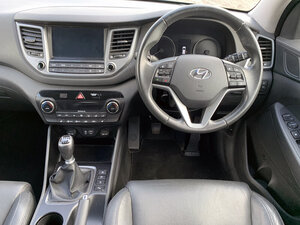 Hyundai Tucson 2.0 Tucson Premium BLUE Drive 2WD CRDI 5dr