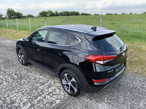 Hyundai Tucson 2.0 Tucson Premium BLUE Drive 2WD CRDI 5dr