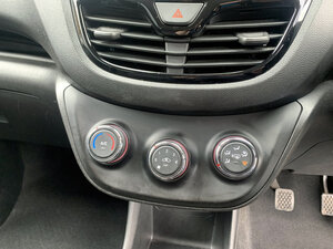 Vauxhall Viva 1.0 Viva Se Ac 5dr