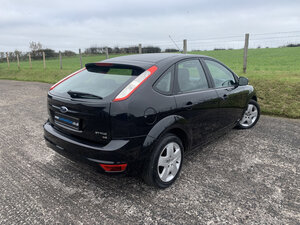 Ford Focus 1.6 Focus Style 100 5dr