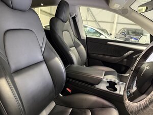 Tesla Model Y Model Y RWD 5dr