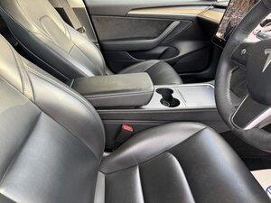 Tesla Model 3 Model 3 Standard Range + 4dr