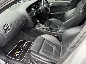 Audi RS 4 4.2 RS 4 FSI Quattro AUTO 5dr