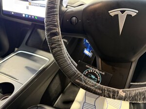 Tesla Model Y Model Y LONG Range AWD 5dr