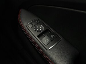 Mercedes-Benz SLK 1.8 SLK 200 AMG Sport Blueefficiency AUTO 2dr