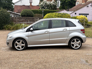 Mercedes-Benz B-Class 1.5 B160 Sport CVT 5dr