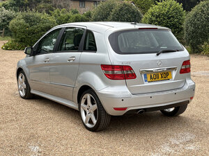 Mercedes-Benz B-Class 1.5 B160 Sport CVT 5dr