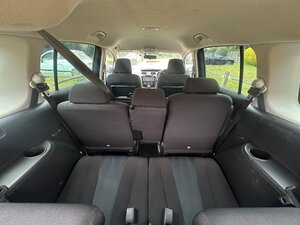 Mazda 5 2.0 5 Venture Edition 5dr
