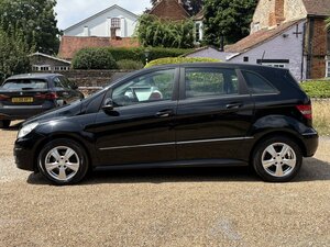 Mercedes-Benz B-Class 1.5 B160 SE CVT 5dr