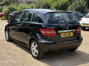 Mercedes-Benz B-Class 1.5 B160 SE CVT 5dr