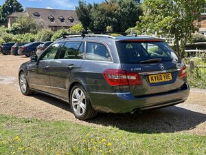 Mercedes-Benz E-Class 1.8 E200 Blueefficiency Avantgarde CGI AUTO 5dr