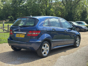 Mercedes-Benz B-Class 1.7 B170 Se Cvt 5dr