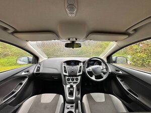 Ford Focus 1.0 Zetec 5dr