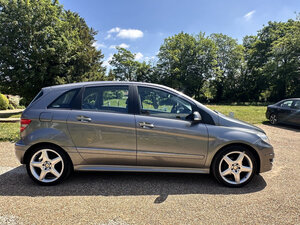 Mercedes-Benz B-Class 1.7 B180 Sport Cvt 5dr