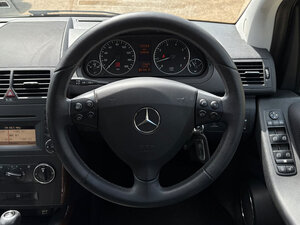 Mercedes-Benz A-Class 1.5 A160 Elegance Se Cvt 5dr