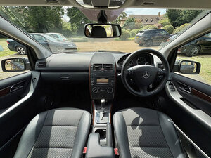 Mercedes-Benz A-Class 1.5 A160 Elegance Se Cvt 5dr