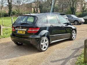 Mercedes-Benz B-Class 1.7 B170 SE CVT 5dr