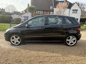 Mercedes-Benz B-Class 1.7 B170 SE CVT 5dr