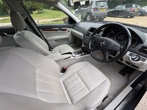 Mercedes-Benz C-Class 1.8 C180 Blueefficiency Elegance CGI AUTO 4dr