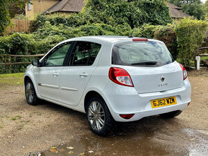 Renault CLIO 1.1 Dynamique Tomtom 16v 5dr