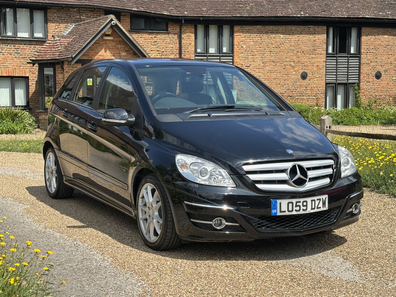 Mercedes-Benz B-Class 1.7 B180 Sport Cvt 5dr