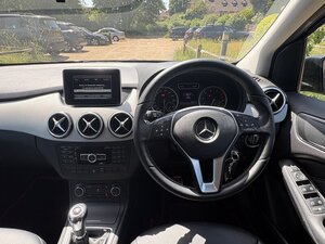 Mercedes-Benz B-Class 1.6 B180 Blueefficiency Sport 5dr