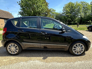 Mercedes-Benz A-Class 1.5 A160 Elegance Se Cvt 5dr