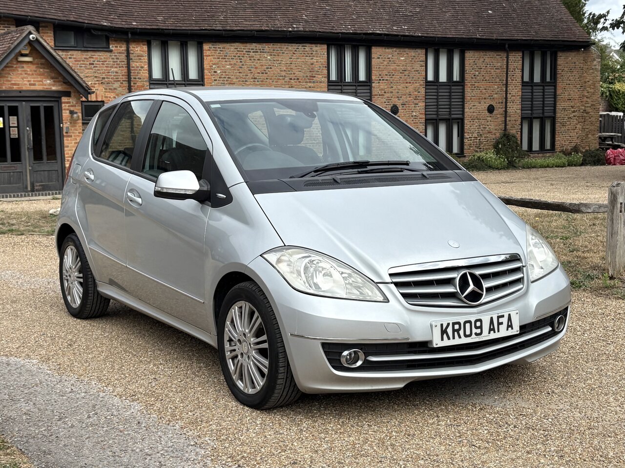 Mercedes-Benz A-Class 1.5 A150 Elegance Se Cvt 5dr