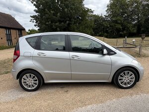 Mercedes-Benz A-Class 1.5 A150 Elegance Se Cvt 5dr
