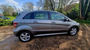 Mercedes-Benz B-Class 2.0 B200 CDI SE CVT 5dr