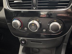 Renault Clio 1.2 CLIO Dynamique NAV 5dr