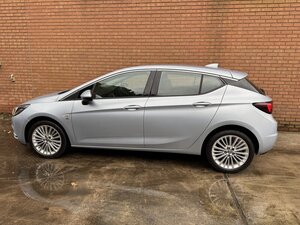 Vauxhall Astra 1.4 Astra Elite NAV 5dr