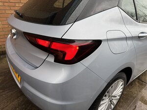 Vauxhall Astra 1.4 Astra Elite NAV 5dr