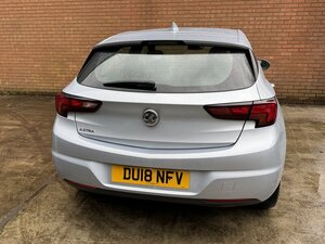 Vauxhall Astra 1.4 Astra Elite NAV 5dr