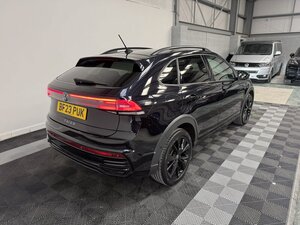 Volkswagen Taigo 1.0 Taigo R-line TSI Semi-auto 5dr