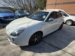 Alfa Romeo Giulietta 2.0 Giulietta Sportiva Nav Jtdm2 Semi-auto 5dr