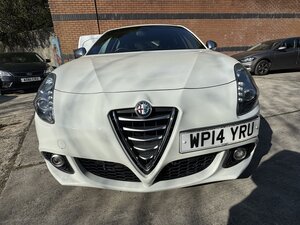 Alfa Romeo Giulietta 2.0 Giulietta Sportiva Nav Jtdm2 Semi-auto 5dr