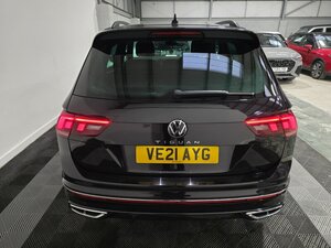 Volkswagen Tiguan 1.5 Tiguan R-line TSI Semi-auto 5dr