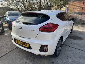 Kia Proceed 1.6 Professional Ceed Gt-line Isg Crdi 3dr