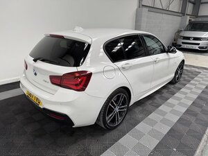 BMW 1 Series 2.0 118D M Sport Shadow Edition AUTO 5dr