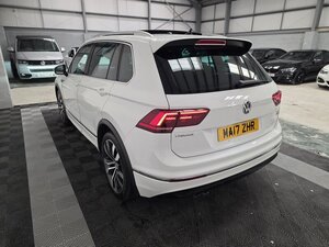 Volkswagen Tiguan 2.0 Tiguan R-line TDI 4motion Semi-auto 5dr