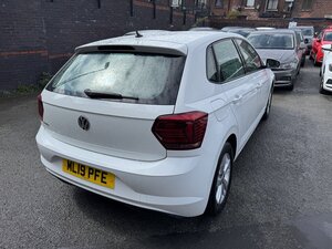Volkswagen Polo 1.0 POLO SE EVO 5dr