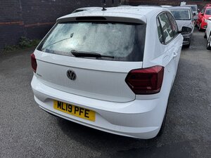 Volkswagen Polo 1.0 POLO SE EVO 5dr