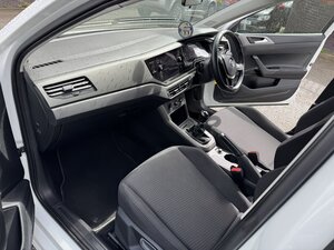 Volkswagen Polo 1.0 POLO SE EVO 5dr