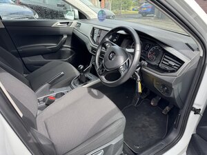 Volkswagen Polo 1.0 POLO SE EVO 5dr